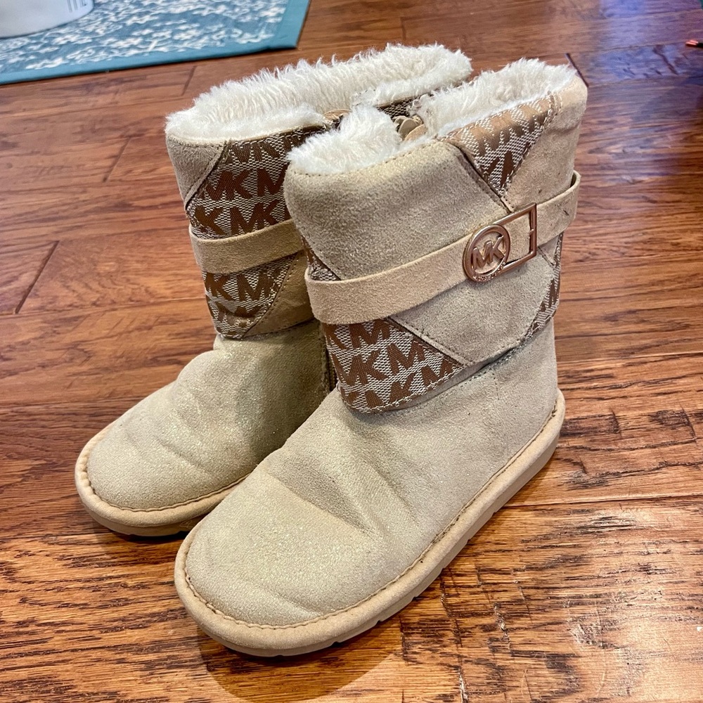 Girls Michael Kors boots size 12 💗